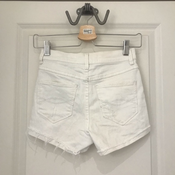 Abercrombie and Fitch high waisted shorts size: 00 - Picture 3 of 5